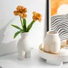 Ins Cerámica blanca nórdica creativa simple jarrón para flores secas decoración del hogar sala de estar entrada arreglo floral decoración