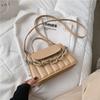 Bolso Retro para Mujer 2021 Nuevo Verano Moda Trendy Estilo Coreano Cadena Simple de Un Hombro Cruzado Bolso Cuadrado Pequeño Versátil