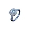 Venta al por mayor de fábrica de anillos de moissanita de plata pura S925, anillos de compromiso para mujer, anillos con piedra de un quilate de seis garras, varios estilos disponibles para transmisión en vivo