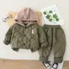 Conjunto de Otoño-Invierno para Niños 2026 Nuevo Dibujo Animado Chaqueta con Forro de Polar para Niños Conjunto de Dos Piezas Ropa de Invierno para Bebé Moda al por Mayor