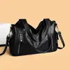 Bolsa de Mão Grande Capacidade Moda Europeia e Americana Transfronteiriça para Mulheres, Nova Bolsa de Ombro Cruzado, Bolsa Tote Elegante e Simples para o Dia a Dia