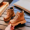 Botas de Moda para Meninas 2026 Outono Novo Botas de Algodão com Pelúcia para Meninos Moda Estilo Britânico Infantil Botas Curtas Versáteis