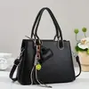 Bolsa Feminina Texturizada de Luxo 2026 Nova Moda Bolsa de Mão de Nicho Estilo Cesta Bolsa de Mão de Nicho Bolsa Transversal