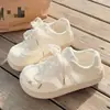 Zapatos de Entrenamiento Alemanes de Malla de Verano para Mujer 2026 Estilo Nuevo Súper Lindos Transpirables Versátiles Leche Fufu Combina con Faldas Lindos Zapatos Casuales