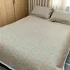 Novo Conjunto de Três Peças para Cama Estampado Espesso com Fronhas Lençol Estilo Capa de Cama para Casa Casal Antiderrapante Conjunto de Capa de Cama Venda por Atacado
