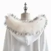 Acabamento de Pelo Sintético de Guaxinim para Jaquetas de Penas, Casacos de Algodão, Parkas e Jaquetas; Acessórios e Decorações para Vestuário com Gola de Pelo; Personalização Direta de Fábrica