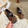 Zapatos de Princesa de Cuero con Lazo para Niñas 2026 Nuevos de Primavera y Otoño Color Sólido Zapatos de Actuación para Niñas Suela Suave Zapatos Pequeños de Cuero