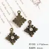 Colgante de Encaje de Flor de Iris Hueco Vintage de Aleación Materiales para Collares Pendientes Charms Accesorios de Bolsos Hechos a Mano DIY