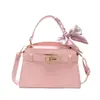 Bolsa Cuadrada Pequeña de Mano de Alta Gama al por Mayor para Mujer, Nuevo Estilo Verano 2025, Bolso de Hombro con Patrón de Cocodrilo de Lujo Ligero, Bolso Cruzado para Viajes Diarios