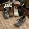 Zapatos para aumentar la altura de diseño petite con lazo, punta poco profunda, nuevo estilo primavera/otoño, suaves y elásticos, perfectos para combinar con vestidos, zapatos de mujer muy elegantes