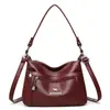 2026 Nova Bolsa Transversal Feminina Bolsa de Ombro Simples Textura Clássica de Couro Macio Grande Capacidade para o Trabalho Casual Bolsa de Ombro
