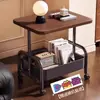 Mesa Lateral de Doble Capa para Sala de Estar, Mesa de Café Móvil, Carrito Pequeño, Mesa de Almacenamiento para Sofá, Mesa Pequeña con Ruedas, Mesa de Té, Estante de Almacenamiento para Dormitorio