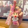 Lindo crayón pequeño nuevo travestismo llavero de dibujos animados muñeca de PVC bolso colgante llavero de coche regalo