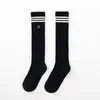 Meias levemente modeladoras, de comprimento até o tornozelo, em estilo outonal e preppy, com design texturizado, feitas de algodão penteado, com propriedades antiderrapantes e detalhes bordados, adequadas para uniformes JK