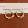 Brincos Torcidos de Zircônia Estilo Lady Casual e Requintado, Design de Nicho Personalizado, Brincos Versáteis e da Moda para Outono e Inverno