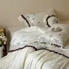 Estilo de corte francés, algodón cepillado 100S, bordado, 100% algodón puro, juego de ropa de cama de cuatro piezas o tres piezas, caja de regalo de alta gama