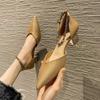 Tacones altos de estilo francés para mujer con hebilla, nuevo estilo 2023 de tacón grueso, punta cerrada, zapatos de una sola capa, zapatos de estilo suave para la noche, tacón medio de verano