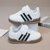 Zapatos Infantiles 2026 Primavera y Otoño Modelo Nuevo Tenis para Niñas Zapatos de Entrenamiento Alemanes para Niños Zapatos Blancos Transpirables de Primavera Zapatos Individuales