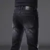 Jeans italiano de alta qualidade preto e cinza para homens, novo modelo casual slim-fit stretch para o outono e inverno de 2026