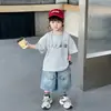 Conjunto de verão em jeans com mangas curtas e brilho para meninos, roupa casual estilosa e legal de duas peças para crianças, roupas de bebê da moda