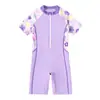 Maiô infantil para meninas, novo estilo 2026, peça única, para crianças maiores, adequado para piscinas, treinamento profissional, moda praia infantil