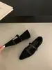 Zapatos Mary Jane con diseño de estampado de leopardo estilo retro que aumentan la altura para mujer 2026 nuevo estilo de otoño con faldas zapatos de vestir de temperamento estilo coreano