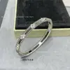 Novo Modelo Pulseira Caleidoscópio Estreita Banhada a Ouro Branco 18K Ouro Rosa, Versão Larga com Pedras e Cravação Completa de Diamantes, Pulseira Cravejada de Diamantes Trevo de Quatro Folhas