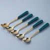 Juego Premium de Tenedor y Cuchara para Fruta con Tarro de Cerámica Martillada para Almacenamiento, Palillos para Fruta de Acero Inoxidable para el Hogar, Tenedores para Postre al por Mayor