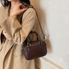 Bolso de Mano Simple de Otoño Bolso Tote Pequeño Bolso de Mujer 2025 Nuevo Bolso Cuadrado Pequeño Retro Bolso Cruzado Versátil para Teléfono Móvil