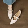 La primera colección de elegantes bailarinas de punta con tacón bajo de estilo francés para mujer, perfectas para el otoño de 2026, que ofrecen calzado cómodo de suela plana en un estilo de lujo ligero