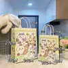Bolsa de Regalo con Póster Nuevo de Dibujos Animados Original para Compras en Supermercado Tienda Departamental Regalo Asa Conveniente Bolsa de Regalo Conveniente
