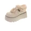 Botas de invierno 2026 con suela gruesa, estilo retro, patchwork, forradas de piel, comercio exterior, forro polar, botas de nieve engrosadas, zapatos para mujer, zapatos de algodón estilo Birkenstock que aumentan la altura