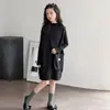Conjunto de outono e inverno para meninas 2026 novo casual estilo coreano vestido colete de bolinhas e conjunto de duas peças com peça básica para crianças mais velhas