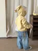 Conjunto de Primavera e Outono para Meninas Roupas Infantis Zhe Li 2026 Novas Roupas Infantis Estilosas Jaqueta para Bebê Menina Camiseta Calça