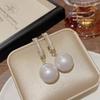 Brincos de Prata S925 com Zircônia Exquisita e Pérola, Design Único Versátil Simples, Brincos de Luxo Leve High-End da Moda para Mulheres