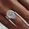 Anel Curvo Personalizado Retro de Alto Padrão com Acabamento Escovado Exagerado com Pingente de Diamante Anel de Pedido para Mulheres Presente