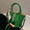 Bolso de mujer con nuevo diseño de nicho 2022, moderno bolso bandolera de verano con textura a juego.