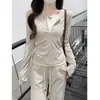 Mousse 90 catiónico 10 amoníaco/camiseta base de rayas de dos piezas falsas para mujer, prenda interior de otoño, camiseta de manga larga cepillada