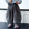 Pantalones Casuales de Moda para Bebé Niños Primavera y Otoño Estilo Nuevo Color Sólido Algodón Lavado 2026 Nuevos Pantalones de Pierna Ancha Pantalones de Chándal Tendencia