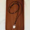 Colar com Frasco de Perfume Estilo Igual de Blogueira para Mulheres, Design Exclusivo, Estilo Minimalista Ins de Alto Padrão, Corrente de Suéter com Cordão de Couro Escovado