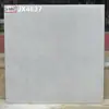 Azulejos de porcelana base branca com ágata e fio de ouro 400x400, adequados para áreas pequenas, cozinhas, banheiros, varandas e quintais residenciais