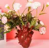 Arranjo de Flores Coração Popular Transfronteiriço Nova Versão Decoração de Mesa Doméstica em Forma de Coração Vaso de Resina Ornaments Decorativos