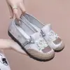 Zapatos de Tela Bordados Étnicos Transpirables de Nuevo Estilo de Primavera Estilo Étnico Zapatos de Tela para Personas de Mediana Edad Zapatos de Tela Vintage de Una Sola Capa Zapatos de Tela del Viejo Pekín Zapatos para Mujer