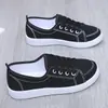 Zapatos de lona populares para mujer con diseño de grulla de almohada blanca, transpirables, nuevo modelo primavera 2026, zapatos de tela del viejo Pekín, zapatillas deportivas casuales versión coreana