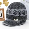 Chapéus de outono e inverno para mulheres de meia-idade e idosas, chapéus de tricô grossos e quentes de pelo de coelho com forro de veludo para senhoras idosas, avós, proteção contra o frio, proteção para as orelhas, chapéus de tricô