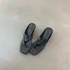 2026 Nuevas Chanclas de Verano a la Moda para Mujer Estilo Francés con Punta Cuadrada y Tacón Alto, Diseño de Espiga en Fibra Superfina, En Stock