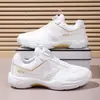 Zapatillas de Bádminton Transfronterizas para Hombre y Mujer Ultra-fibra Ligeras Casuales Cómodas Resistentes al Desgaste Antideslizantes Ligeras Transpirables Zapatos Deportivos Profesionales