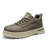 Botas de Trabalho de Cano Médio Estilo Britânico para Uso Externo Masculino Outono/Inverno Novo Estilo Solado Grosso Aumento de Altura Antiderrapante Para o Trabalho Diário Dr. Botas Martens