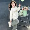 Sudadera con Capucha Nueva de Dibujos Animados para Niñas de Primavera y Otoño Ropa de Invierno Elegante y Linda para Niños Ropa de Otoño e Invierno para Niños Grandes Jersey de Cuello Redondo Suelto