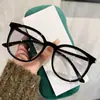 Óculos Decorativos da Moda com Armação Grande para Mulheres, Lentes Lisas Realçadoras do Rosto, Armação Leve com Dobradiça de Metal e Proteção Contra Luz Azul em Estoque